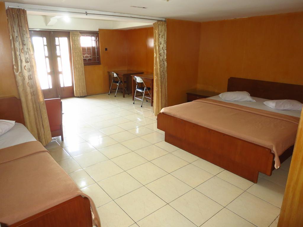 Hotel Selecta Бату Стая снимка